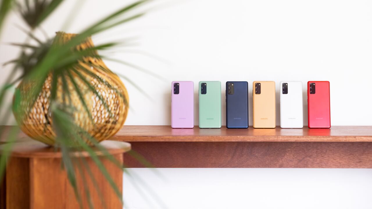 Esta versión del Galaxy S20 viene en seis colores.