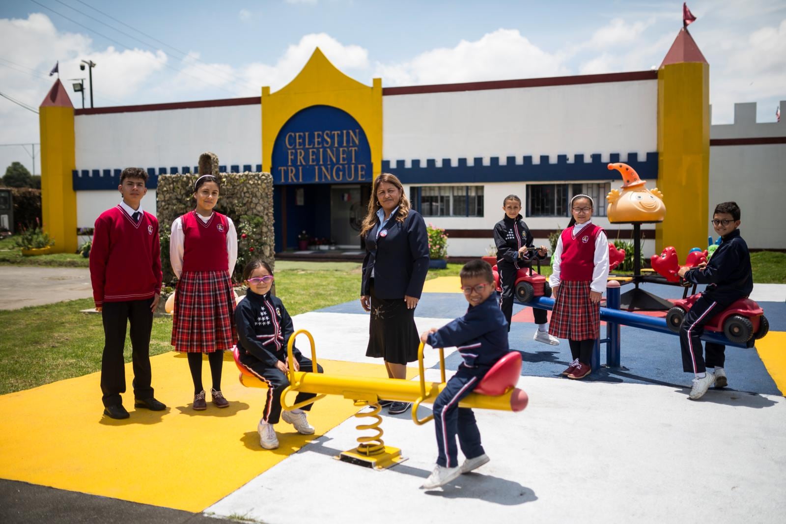 En una de las sedes de la vía Suba-Cota la institución enseña inglés, fancés y mandarín.