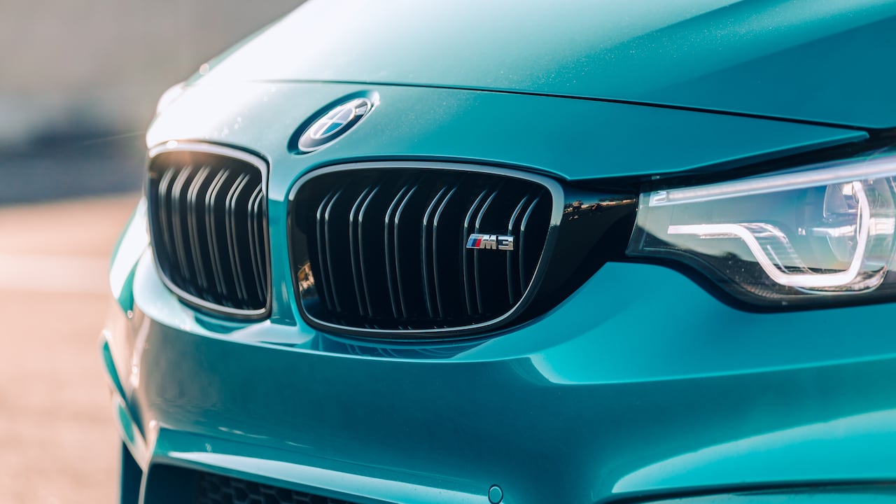 BMW utiliza la letra M para identificar a sus autos con mayor rendimiento y equipamiento.