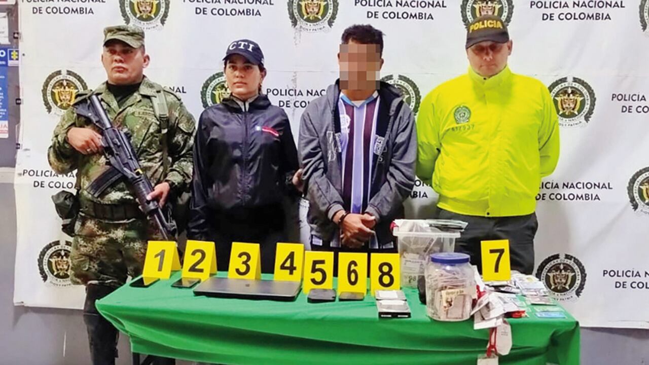 El hombre fue capturado en un sector de Barranquilla, a donde habría huido luego de enterarse de las denuncias en su contra. La Fiscalía dice tener pruebas sólidas que lo vincularían con los delitos de abuso y acceso carnal violento en menores de 14 años.