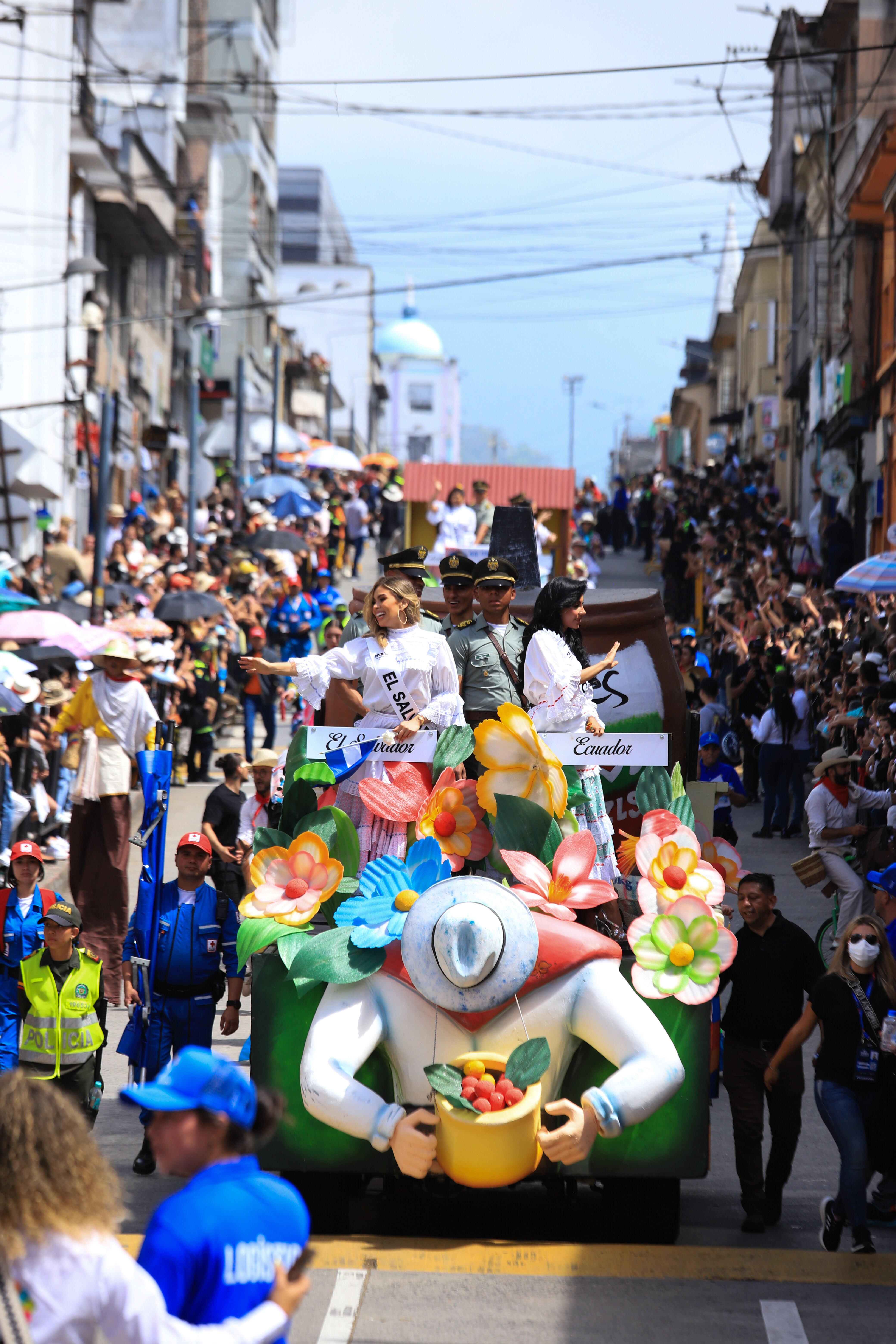 El domingo 4 de enero, la feria abre con el XIX Encuentro de Melómanos Coleccionistas y Noche de Salsa, una jornada dedicada a los sonidos clásicos que marcaron generaciones.
