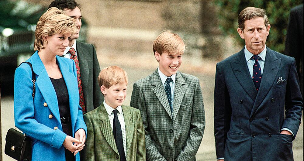 El equipo de arte y vestuario de la serie, como de costumbre, entrega excelencia en cada detalle. 