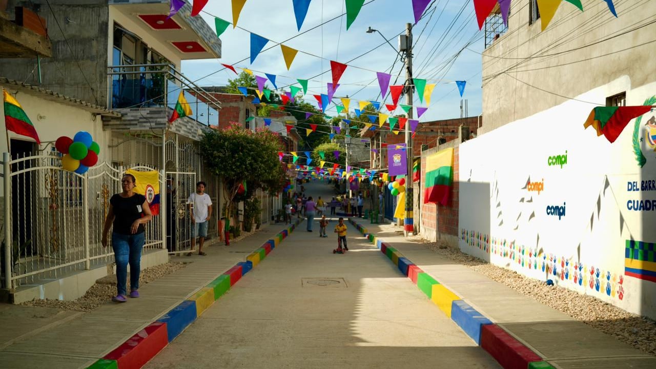 Calle que entregaron en Cartagena.