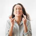 Se cree que estas acciones ayudan a atraer la buena suerte.