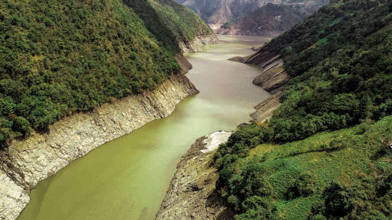 El embalse La Esmeralda tiene una extensión de 1.260 hectáreas.