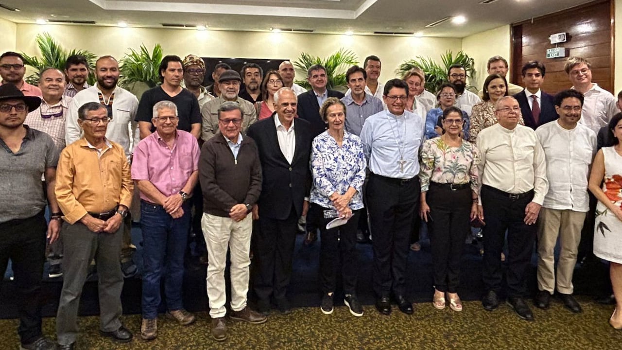 El expresidente Ernesto Samper estuvo presente en algunas reuniones de los negociadores de paz del Gobierno y del ELN.