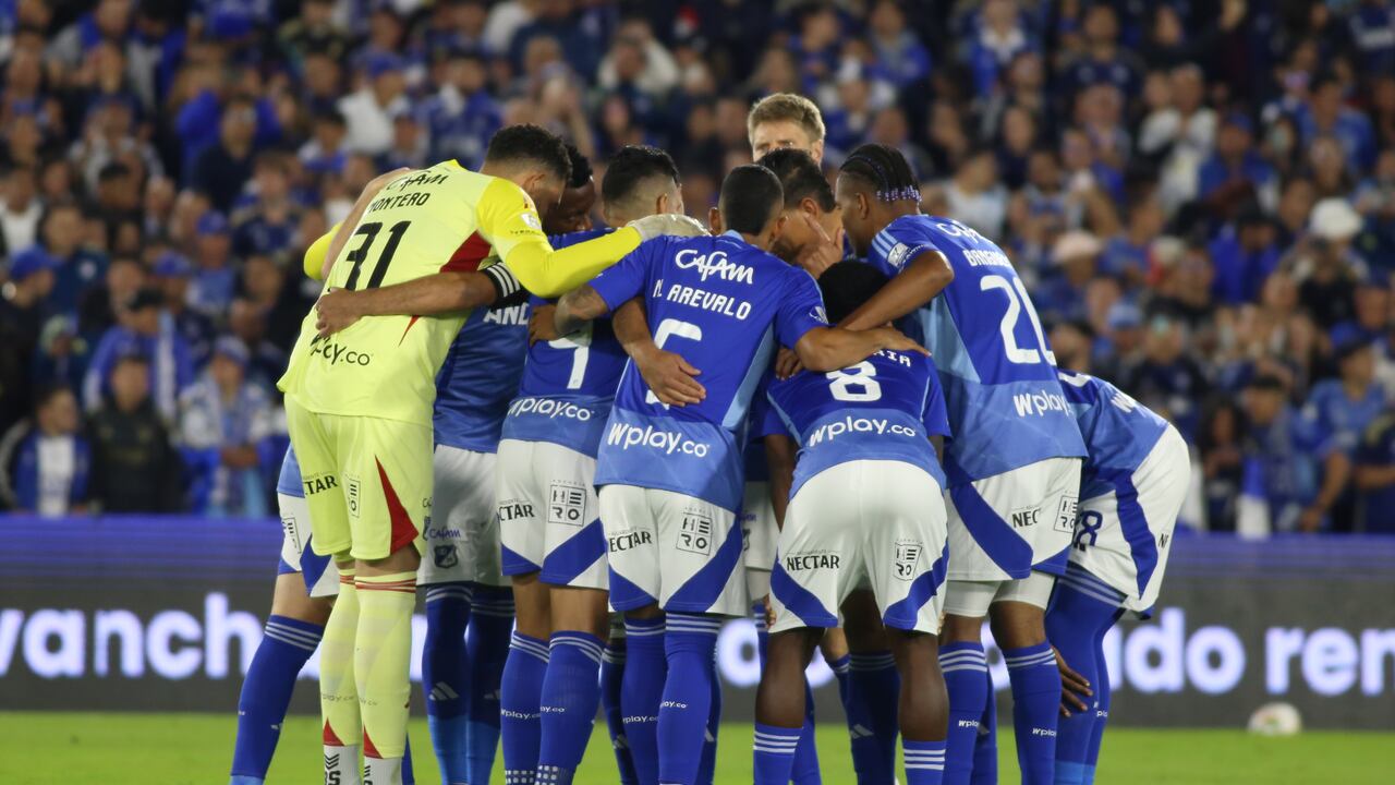 Jugadores de Millonarios en la previa de un clásico contra Atlético Nacional.