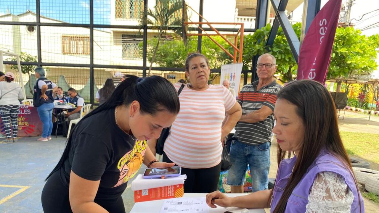 El Subsidio Familiar no es salario, ni se computa como factor del mismo en ningún caso.