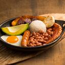 La bandeja paisa es un referente de la comida tradicional caldense.