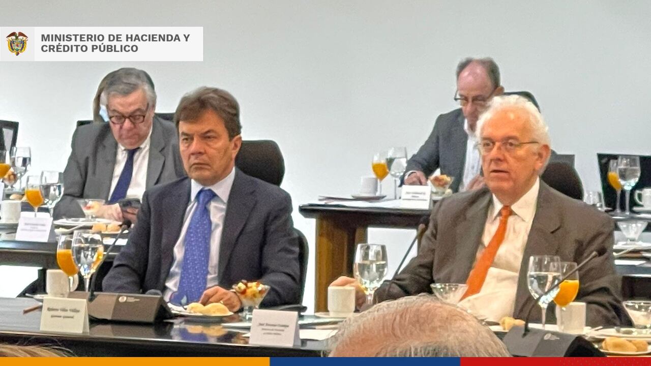 Roberto Vélez y José Antonio Ocampo.