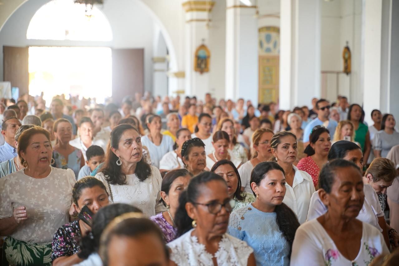 Asistentes a eventos religiosos en Mompox, Bolívar.