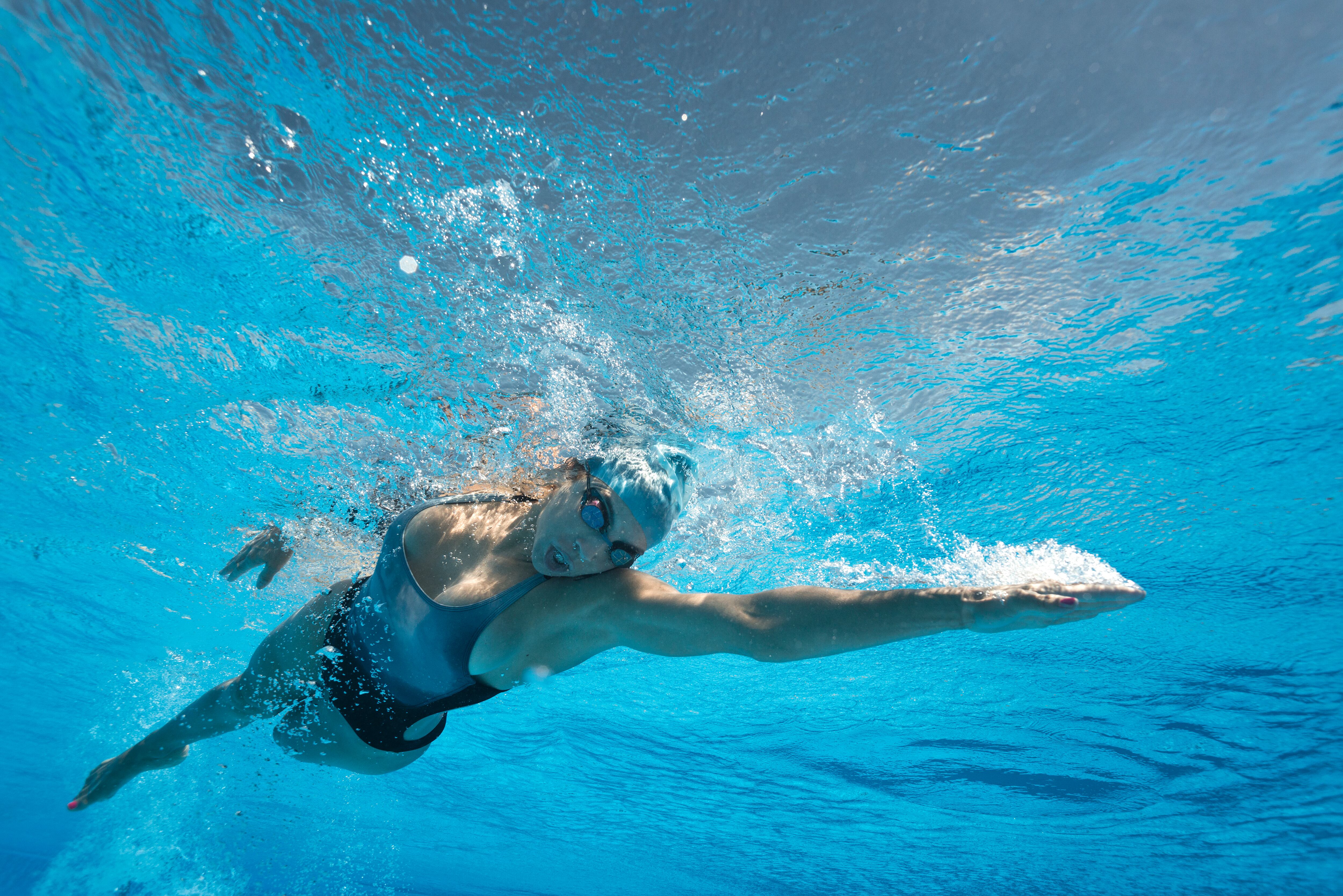 Nadar es uno de los ejercicios más completos