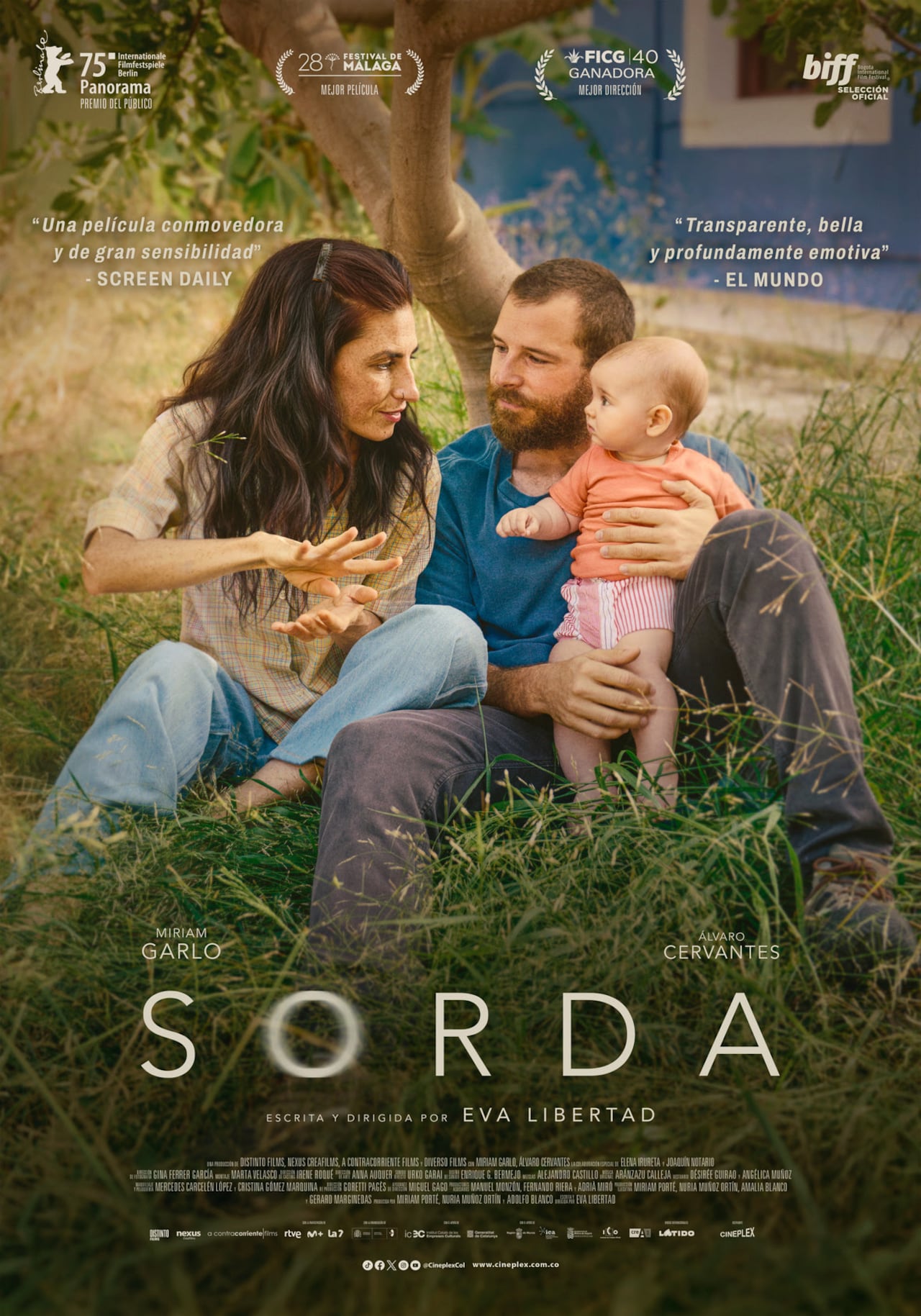 'Sorda', de Eva Libertad, invita al público a sumergirse en la vida de Ángela, una mujer sorda que debe navegar los retos de la maternidad en una sociedad que no está pensada para ella.