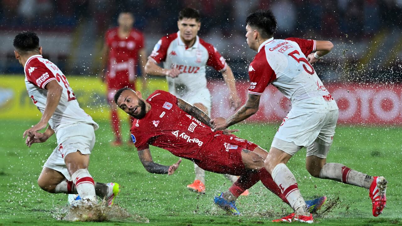 América de Cali no pasó del empate con Huracán en Sudamericana