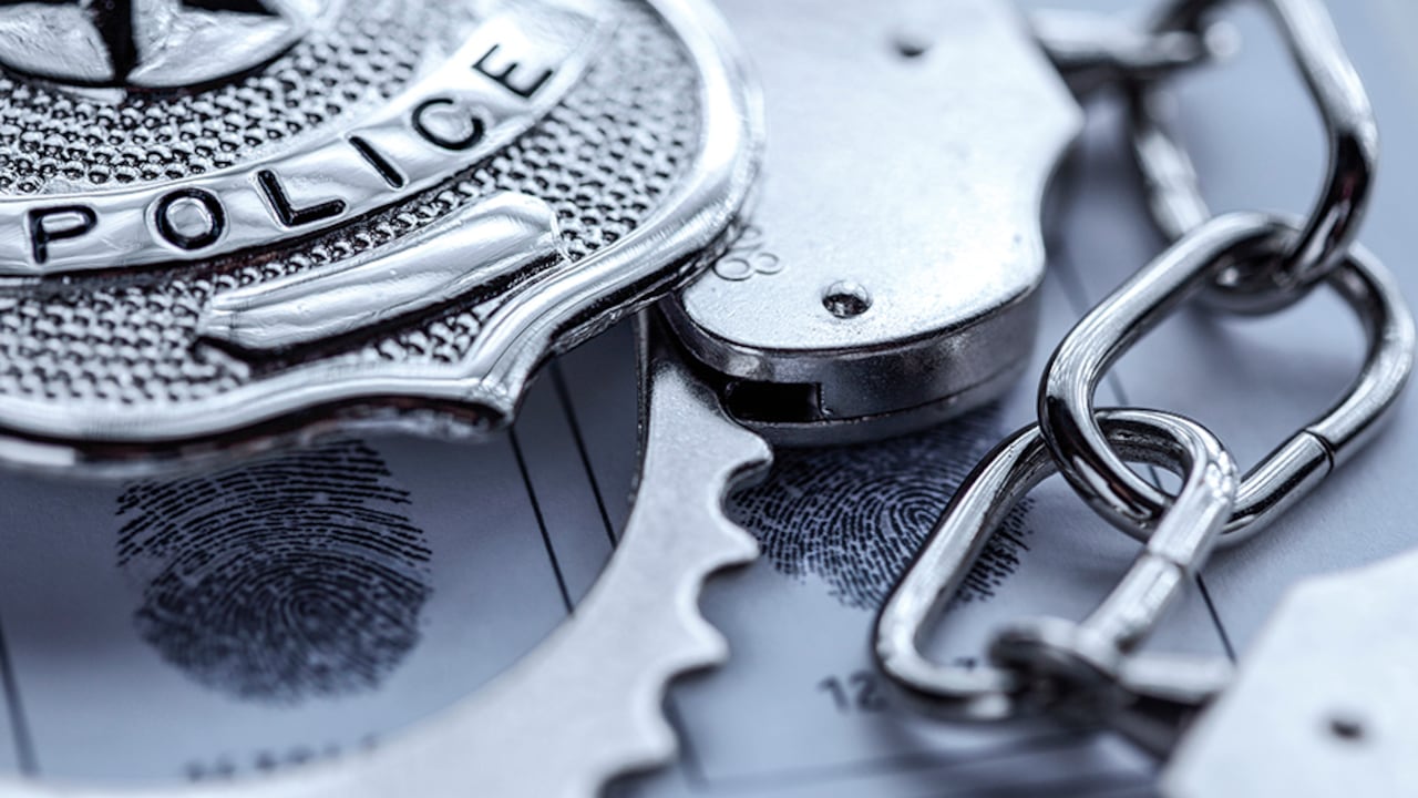 Vender un lote embargado se le convirtió a Laura Bozzo en lo que podría ser el fin de una carrera exitosa en la televisión mexicana. La mujer podría pagar hasta nueve años de cárcel.