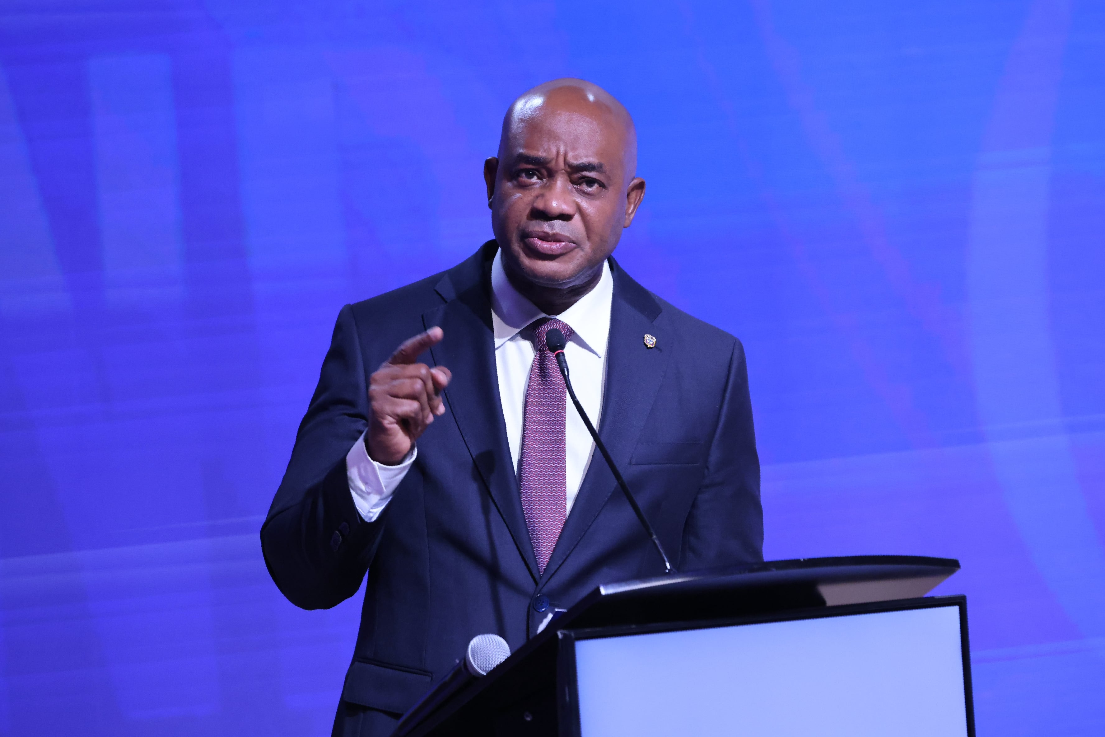 Luis Gilberto Murillo