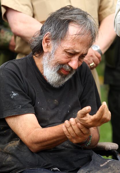 Óscar Tulio Lizcano sobrevivió al secuestro, pero hoy se enfrenta a una amenaza contra su vida.