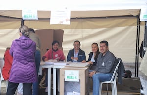 Votaciones al norte de Bogotá en cedritos
Votos, mesas de Votación, escrutinios