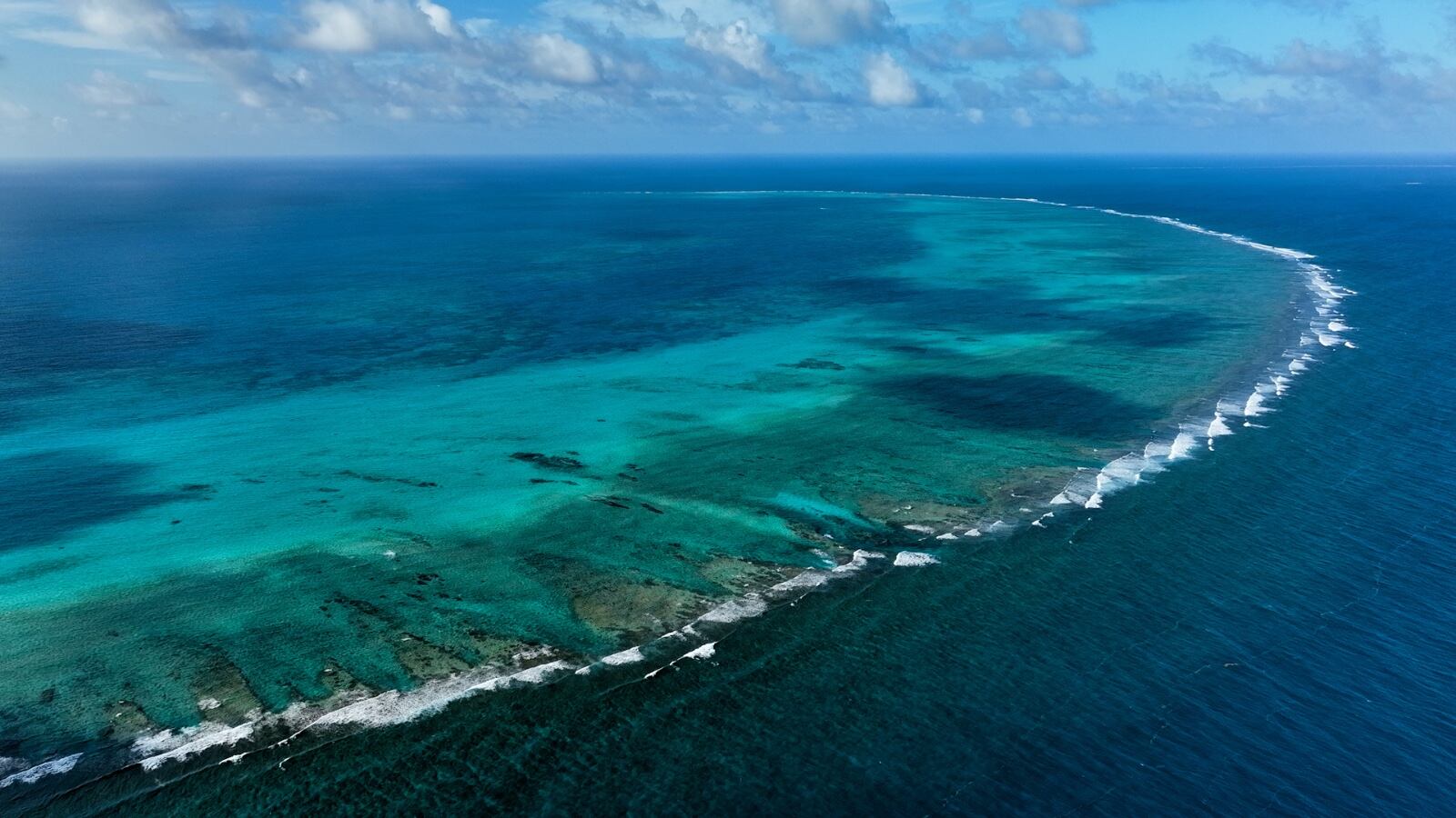 ‘Colombia azul’, el documental de National Geographic en el Pacífico, el golfo de Tribugá y atolones del Caribe