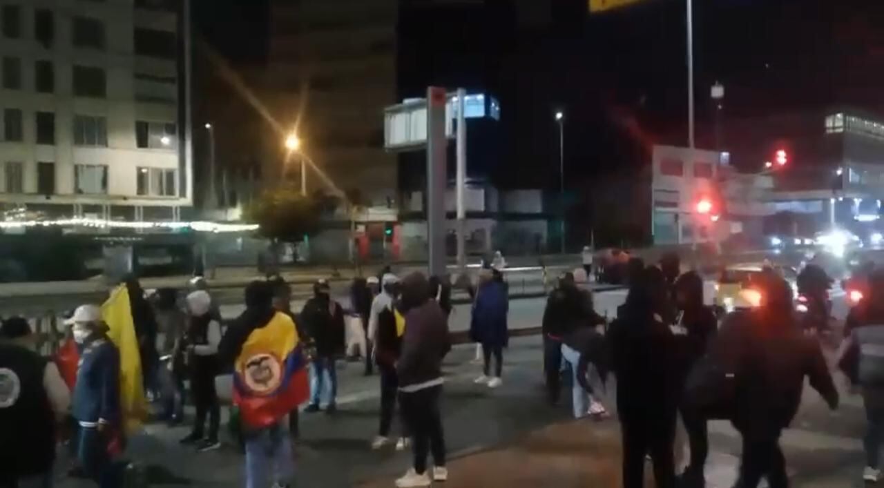 Indígenas bloquean el centro de Bogotá