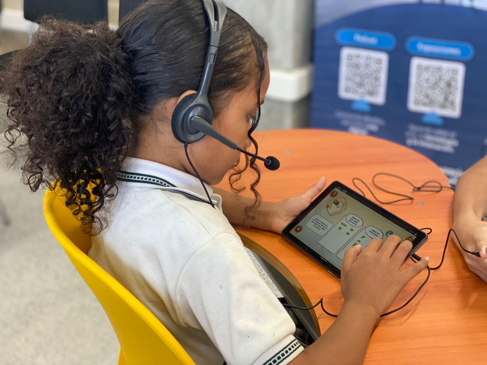 Más de 1.900 docentes han participado
en esta ruta formativa, que se ha transmitido en vivo a través de YouTube y Facebook.