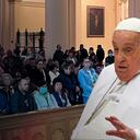 Miles de feligreses despiden al papa Francisco en la Catedral Primada