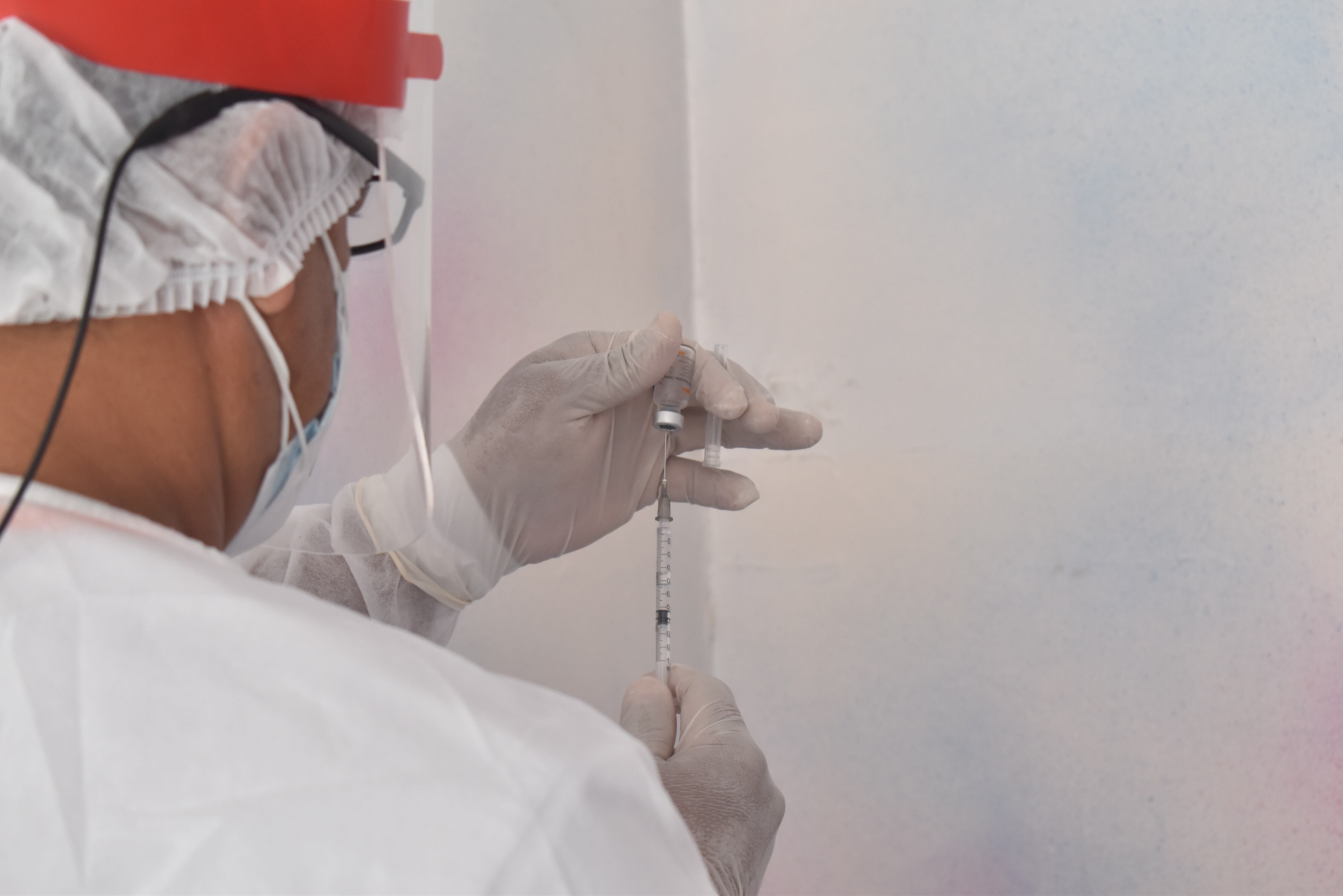 Tolima, epicentro de los casos de fiebre amarilla, ha implementado jornadas de vacunación intensivas administrando más de 248 mil dosis. A este esfuerzo se unió la EPS Sanitas con tres puntos de vacunación.