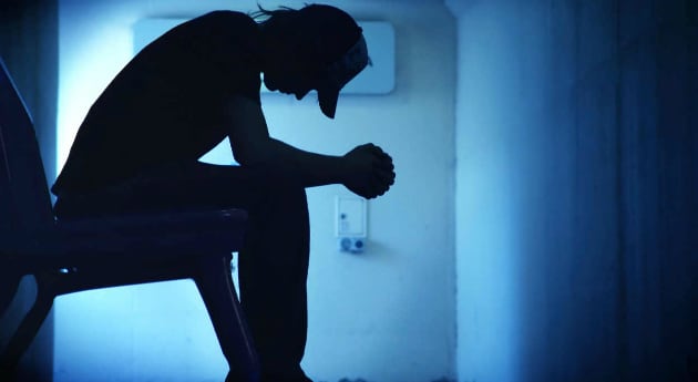 La depresión es una causa importante de discapacidad en el mundo. Unas 800.000 personas se suicidan cada año, la mayoría por trastornos psiquiátricos. El estigma y la discriminación de los enfermos y sus familias hacen que no consulten. Fuente: OMS / Foto: Archivo