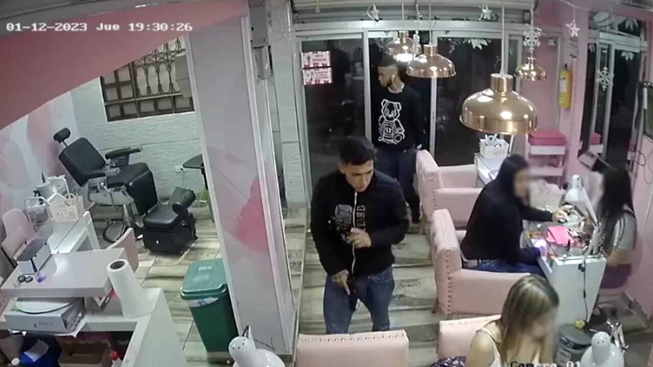 Los Pegasos se la tenían 'velada' a dueños de bares y restaurantes en Bogotá; al descubierto quedó su modus operandi