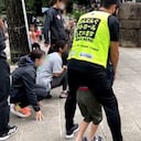 Youtuber cumple sueño de convertirse en un perro y sale a la calle por primera vez