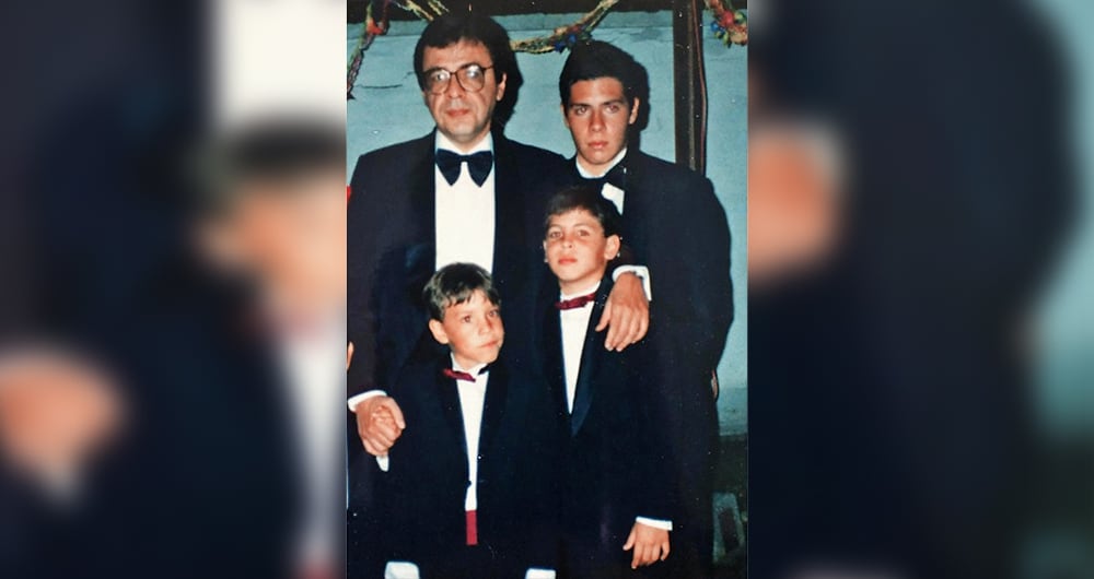   La adoración de Carlos Holmes Trujillo eran sus hijos y nietos. Aprovechaba cada momento para compartir con ellos. 