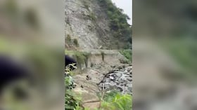 Un grave accidente de tránsito se registró este sábado 3 de octubre en la vía que comunica a Andes con Salgar, en Antioquia.