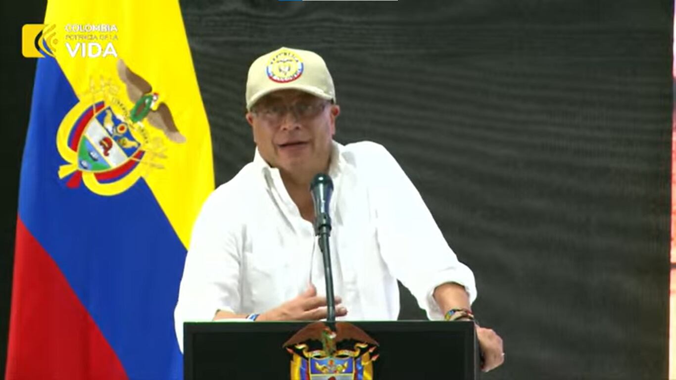 El presidente Gustavo Petro entregó equipos de salud en Bolívar.