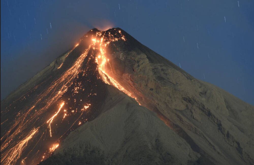 El volcán del Fuego está activo desde el 2002. Sin embargo,la del domingo fue la erupción más fuerte registrada en Guatemala desde 1974. Foto: AFP