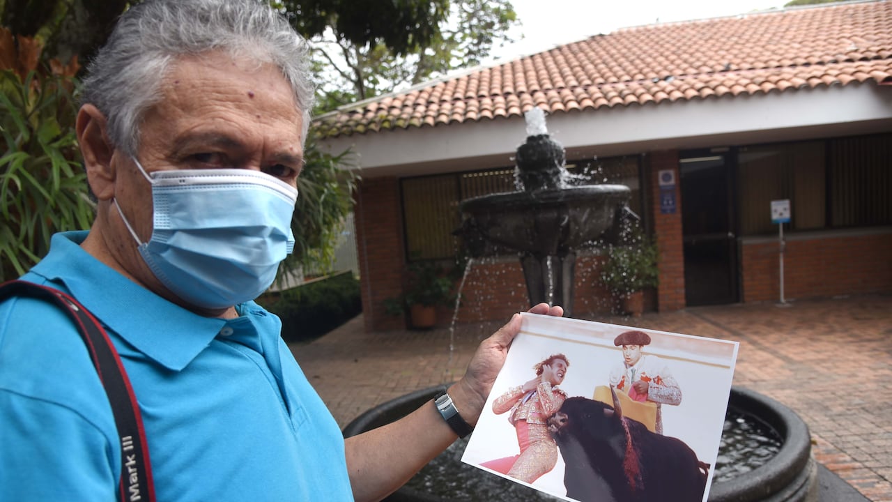 James Arias, reportero gráfico caleño y la fotografía de El Cordobés con la que se llevó todos los premios de periodismo en 1999.