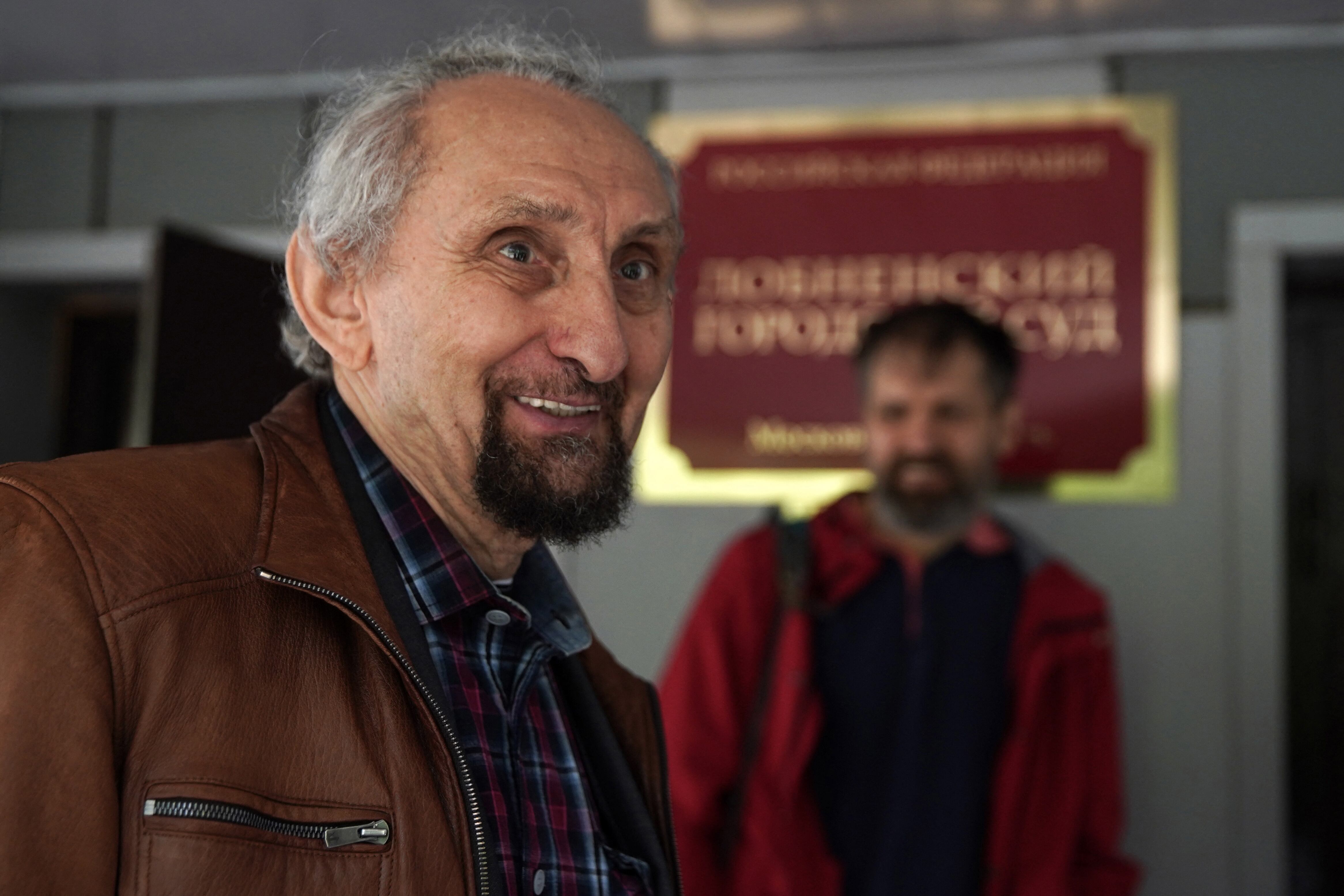 Anatoly Roshchin juzgados por protestar