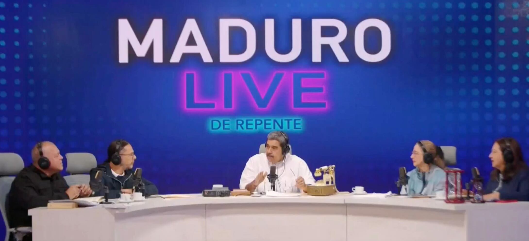 Nicolás Maduro durante su show en vivo "De Repente"