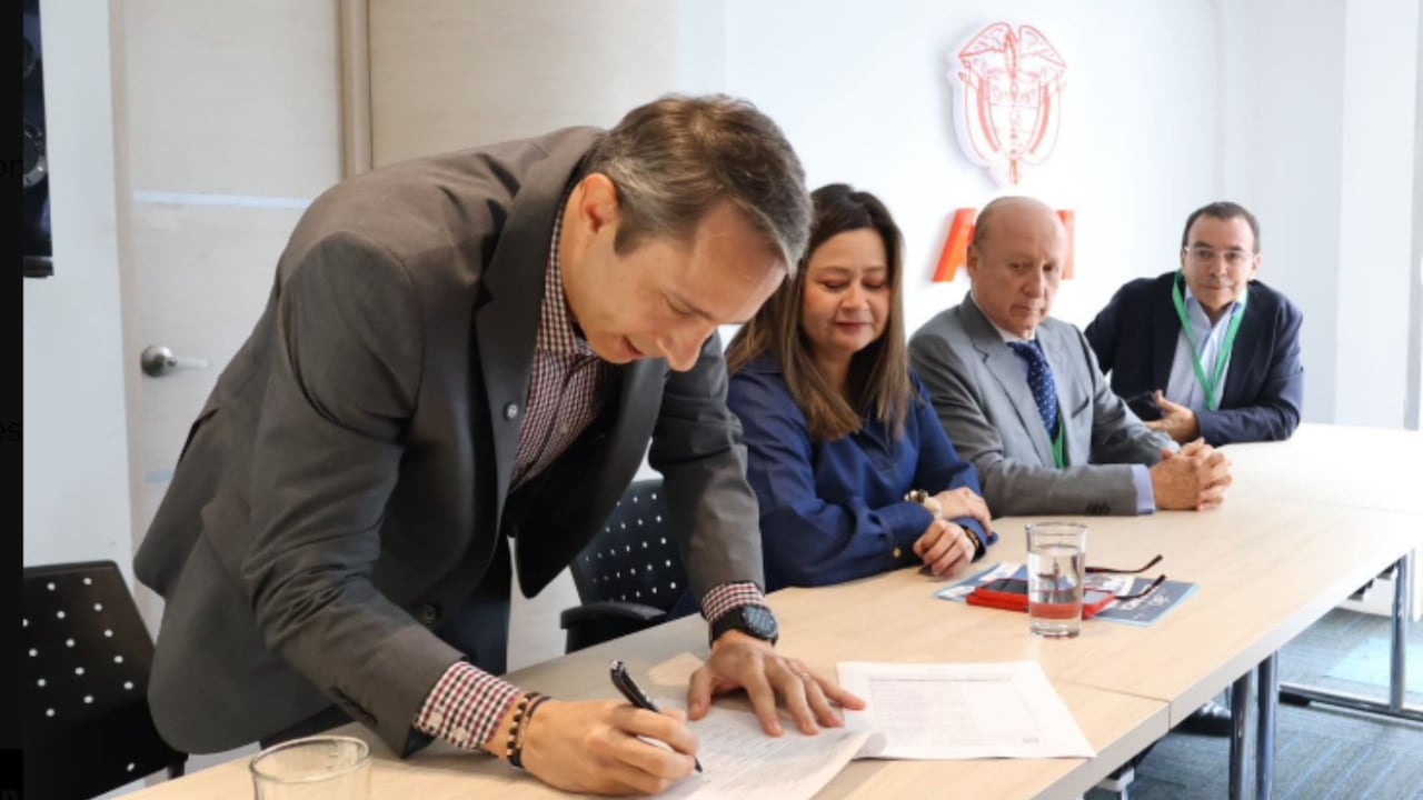Con la firma del acta de inicio, el proyecto ALO Sur comenzó oficialmente su etapa de construcción para mejorar la movilidad entre Bogotá, Soacha y Sibaté.
