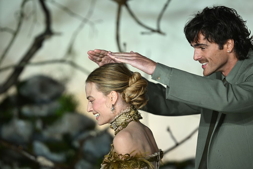 Cumbres Borrascosas: ¿Dónde ver las adaptaciones online?