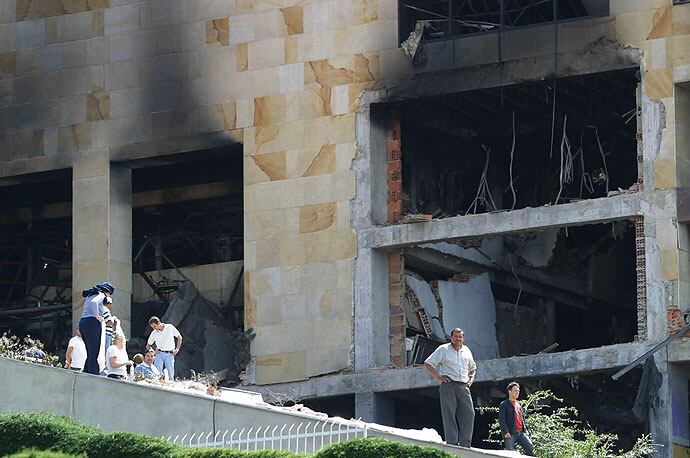 Atentado al Club El Nogal, ocurrido el 7 de febrero de 2003.