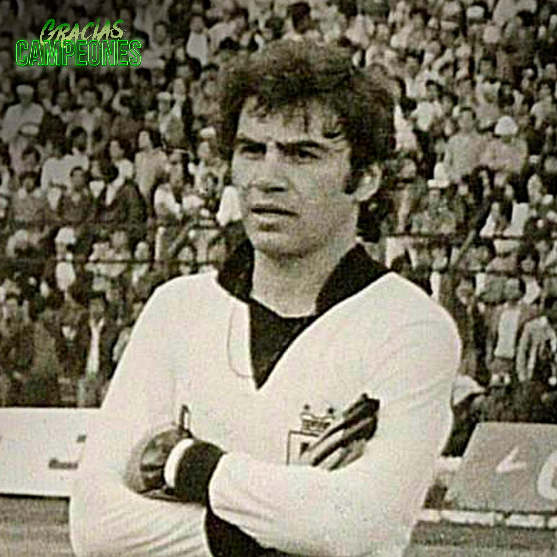 Lorenzo Carrabs con el uniforme de Atlético Nacional.