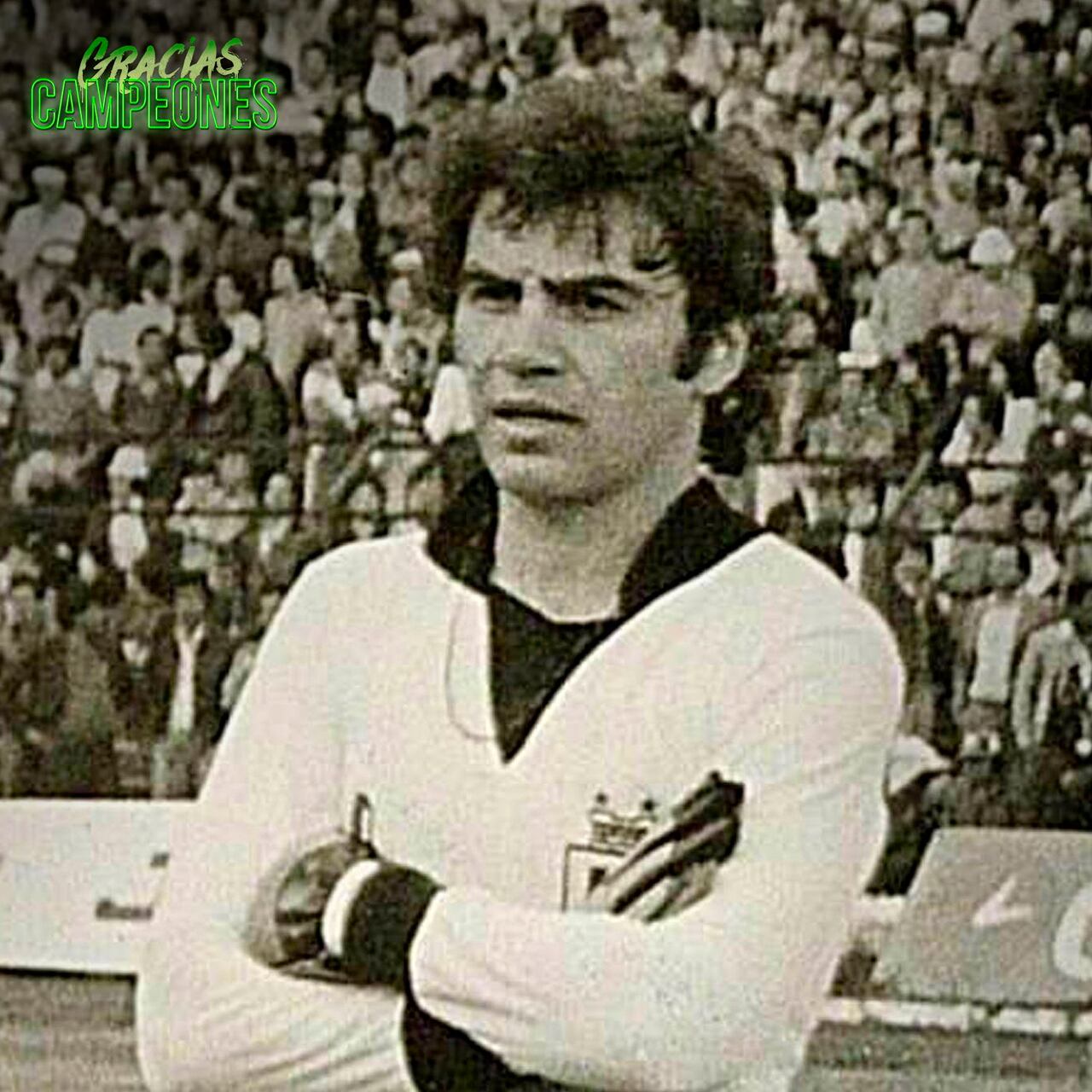 Lorenzo Carrabs con el uniforme de Atlético Nacional.