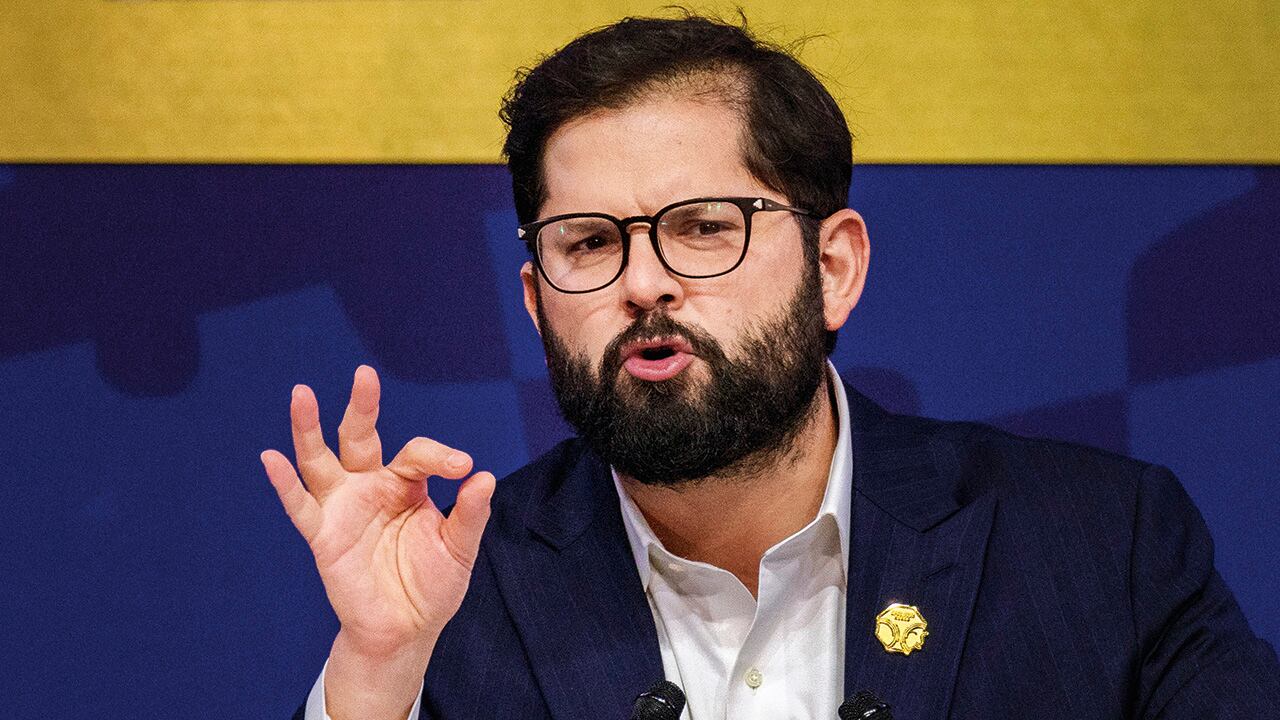 Gabriel Boric deja el poder tras un periodo convulso, pero del que supo desmarcarse de la izquierda más reaccionaria.