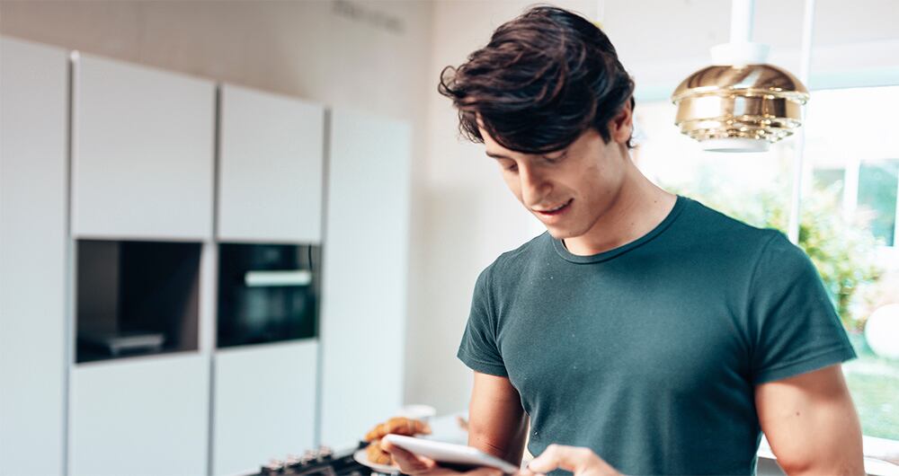 Los jóvenes prefieren buscar en internet qué significa lo que sienten