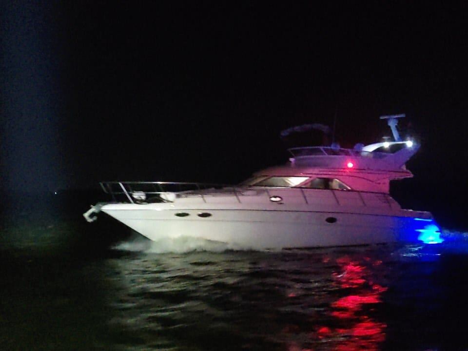 la embarcación tipo yate de nombre “Seaquel” presentó fallas en su maquinaria