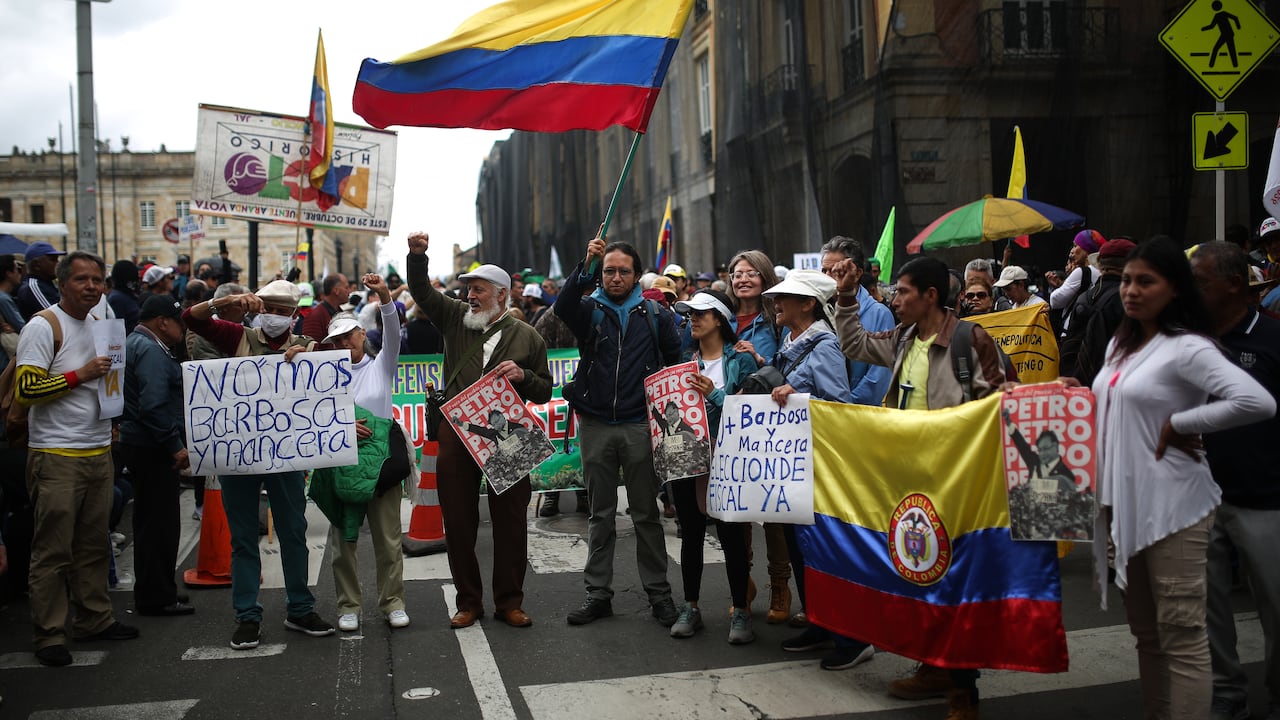 Marchas convocadas por el Presidente Gustavo Petro, elección de Fiscal
Fecode, plaza de Bolívar