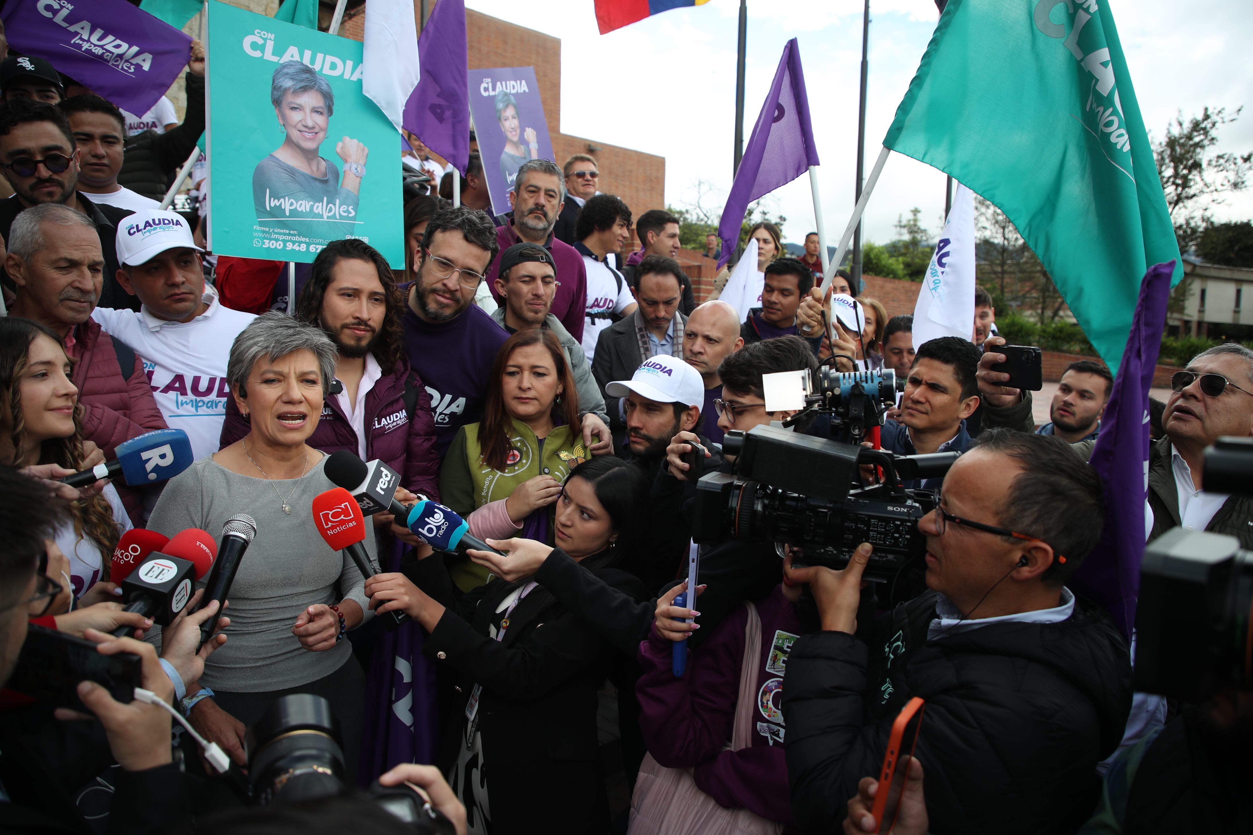 Rueda de prensa, inscripción del comité de firmas Claudia López
Registaduría nacional