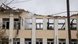 Panorama de un edificio dañado por un ataque con drones en Bila Tserkva. -Foto: Reuters. / Autor: Gleb Garanich.