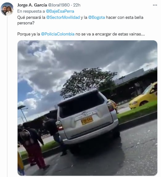 Carro maniobra peligrosa Bogotá