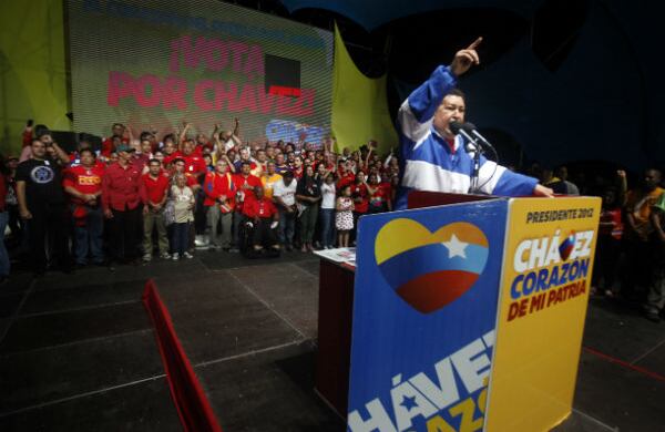 El presidente venezolano, Hugo Chávez, habla en un evento de campaña en Coro, estado Falcón (Venezuela)
